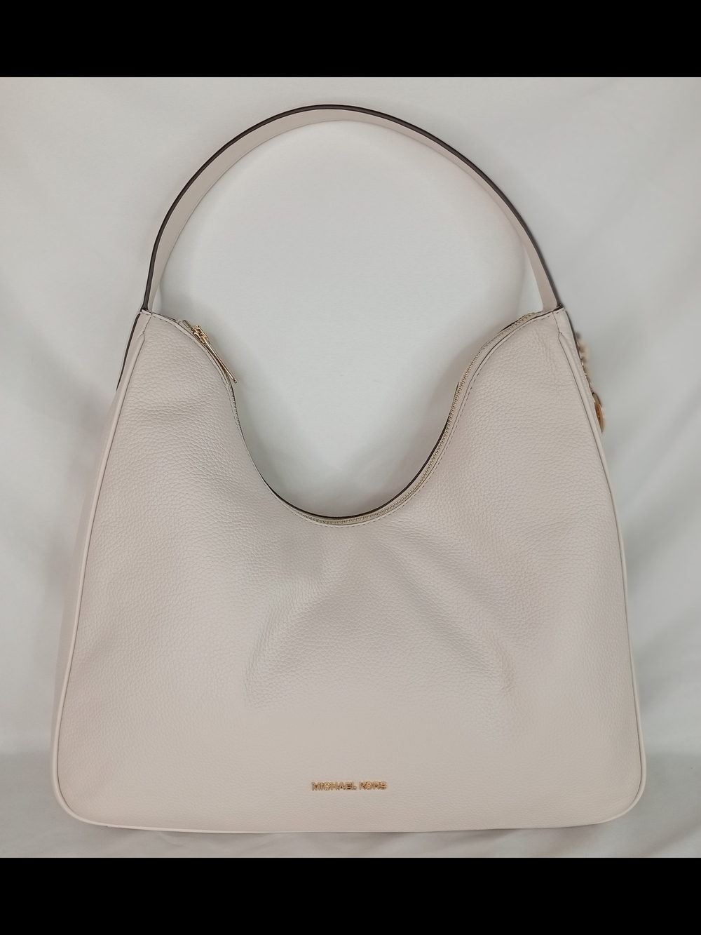 Share Michael Kors Nayla Medium Shoulder Bag Pebbled Leather Light Cream *BAG ON